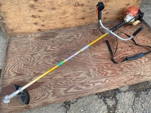 お取引中　
丸山　BIG-M エンジン式　刈払機　KC26RDVX