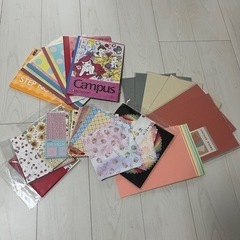 折り紙、ノートなどの紙モノ　