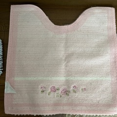 トイレマットと手拭きの画像