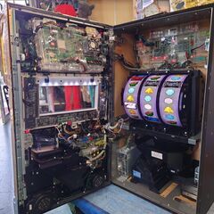 【愛品倶楽部柏店】北電子 ダンジョンに出会いを求めるのは間違っているだろうか 5号機 ノーマルの画像