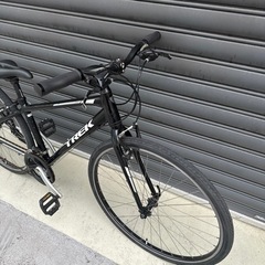 自転車 クロスバイクの画像