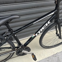 自転車 クロスバイクの画像