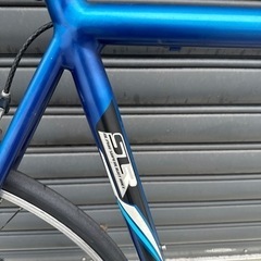 自転車 クロスバイクの画像