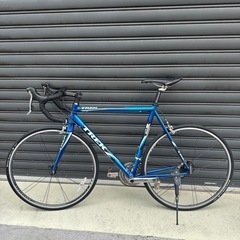 自転車 クロスバイクの画像