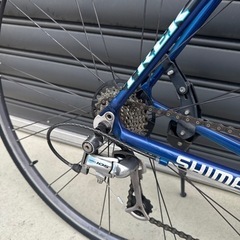 自転車 クロスバイクの画像