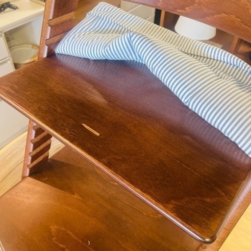 《売約済》【武蔵小山店】　ストッケ  ベビーチェア 子供椅子 椅子 TRIPP TRAP トリップトラップ STOKKE ダイニング クラシッククッション　クッション　付き　育児 子供 幼児 おしゃれ ホワイト ホワイトウォッシュ 品川区 リサイクルショップ ランバールーム 武蔵小山店 武蔵小山パルム 戸越銀座