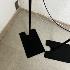 便利でライトなチラシスタンド！の画像