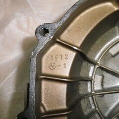 ２００５／２００６年式　ＺＸ６Ｒ・ＲＲ用クラッチカバー①の画像