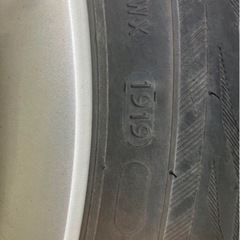 車のパーツ タイヤ、ホイールの画像