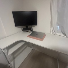 【取引中】良品パソコンデスク　ゲーミングデスクの画像