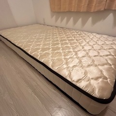 【取引中】【良品】マットレス　シングルベッドの画像