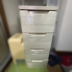 プラ製 衣装ケース