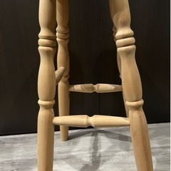 木製スツールの画像