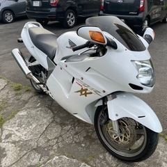 交渉中　
CBR1100XX 車検8月まで有り〼 