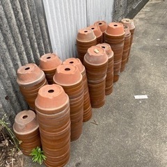 無料‼️陶器製植木鉢　
欲しいだけどうぞ　