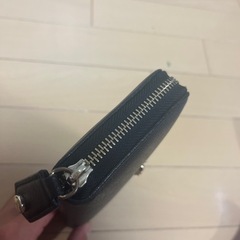 1ヶ月も使用してないヴィヴィアンウエストウッド 長財布 の画像