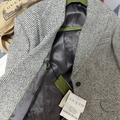 Gucci 服/原価33万半額ファッション スーツ レディースの画像