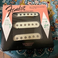 Fender Pure Vintage 65 Strat Pic...