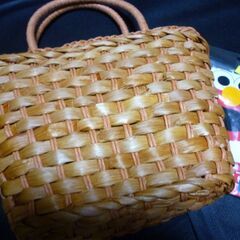 籐製手持ちミニバックおまけ付き未使用品の画像