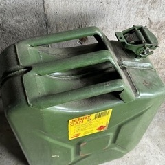 ガソリン携行缶20L JERRY CAN  車メンテナンス用品の画像