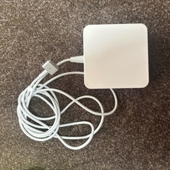 MacBook 充電器