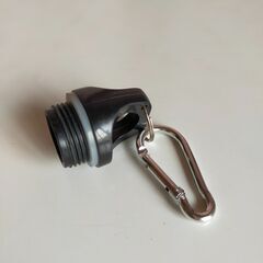 【交渉中】アルミボトル 500ml カラビナ付き ブラウンの画像