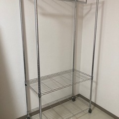 スチールラック　ハンガー付きの画像