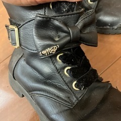 メゾピアノ　19センチ　ブーツの画像