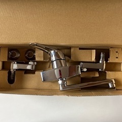 壁付け混合水栓