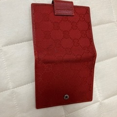 赤　グッチ　カードケース？の画像