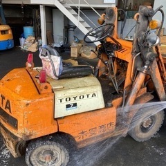 トヨタ　ショベルローダー　リフト