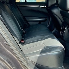 超希少色 黒革 サンルーフ 修復歴無 正規輸入車 豪華装備 クライスラー 300C ラグジュアリー 評価 5点中4.5点の画像