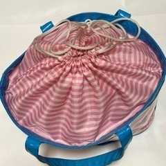プールバックの画像