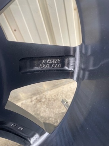 車のパーツ タイヤ、ホイール