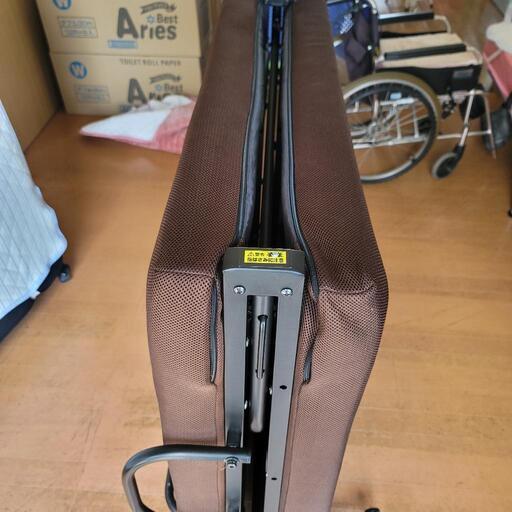 簡易ベッド