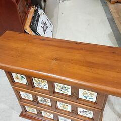 バレンシア家具｜スペイン製｜タイル張り｜3段チェスト