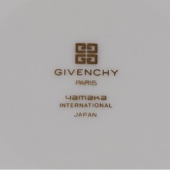 【箱汚れ、中身は未使用新品】GIVENCHY ジバンシー yam...
