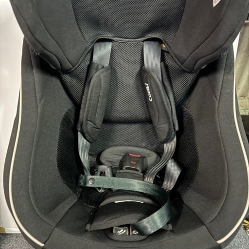 【美品】combi コンビ CG-UIG  チャイルドシート ブラック 黒