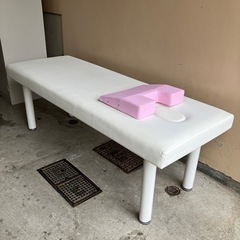 A2406-838　エステ用施術台 ベッド クッション付き ホワ...