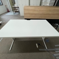 オフィスデスク　平デスク　W1200×D700×H700の画像
