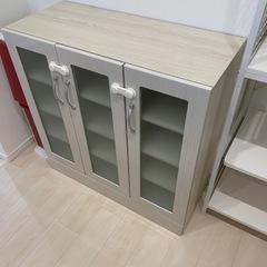 食器棚　カップボード　ロータイプ