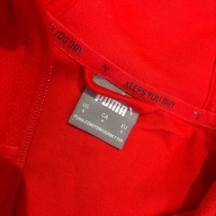 PUMA プーマ　Sサイズ　パーカー　赤　服/ファッション パーカー レディースの画像