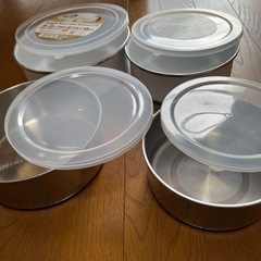 ホーロー、アルミ、蓋付きボウルの画像