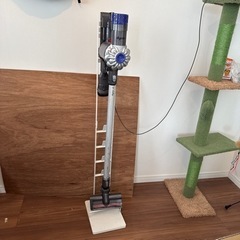 ダイソン Dyson V6 スタンド付き