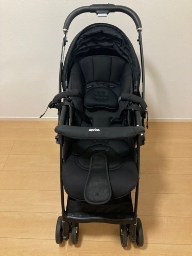 アップリカ　ラクーナクッションフリーAC  ブラック