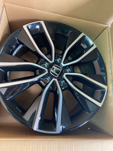 ⭐️ 値下⭐️ホンダヴェゼル　18インチアルミ2024年6月新車外し