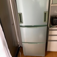 シャープどっちもドア冷蔵庫の画像