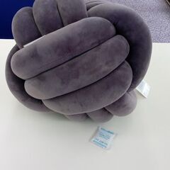 ★ジモティ割あり★ TJ6977　 (株)東京フェリストレード クッション グレー H×D×W クリーニング済みの画像