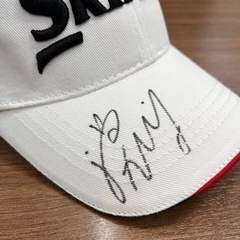 非売品　横峯さくらさんサイン入り　帽子　SRIXON 新品　タグありフリーサイズの画像