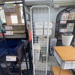 【リサイクルサービス八光】幅30㎝　隙間型ディスプレイラック　　キャスター付きの画像